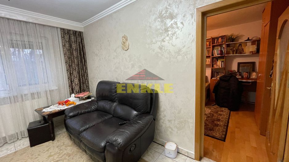 De vânzare apartament cu 4 camere semidecomandat, zona Bucovina - Poză 4
