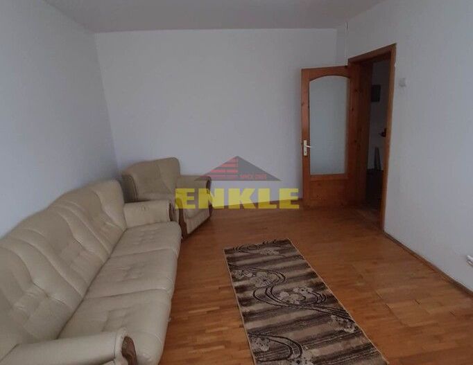 Apartament 2 camere de vanzare, zona industriala - Poză 2