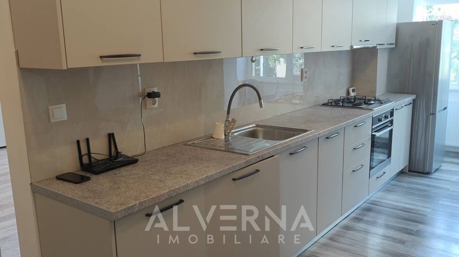 Apartament 3 camere semidecomandat | 58mp | balcon | cartier Marasti - Poză 2