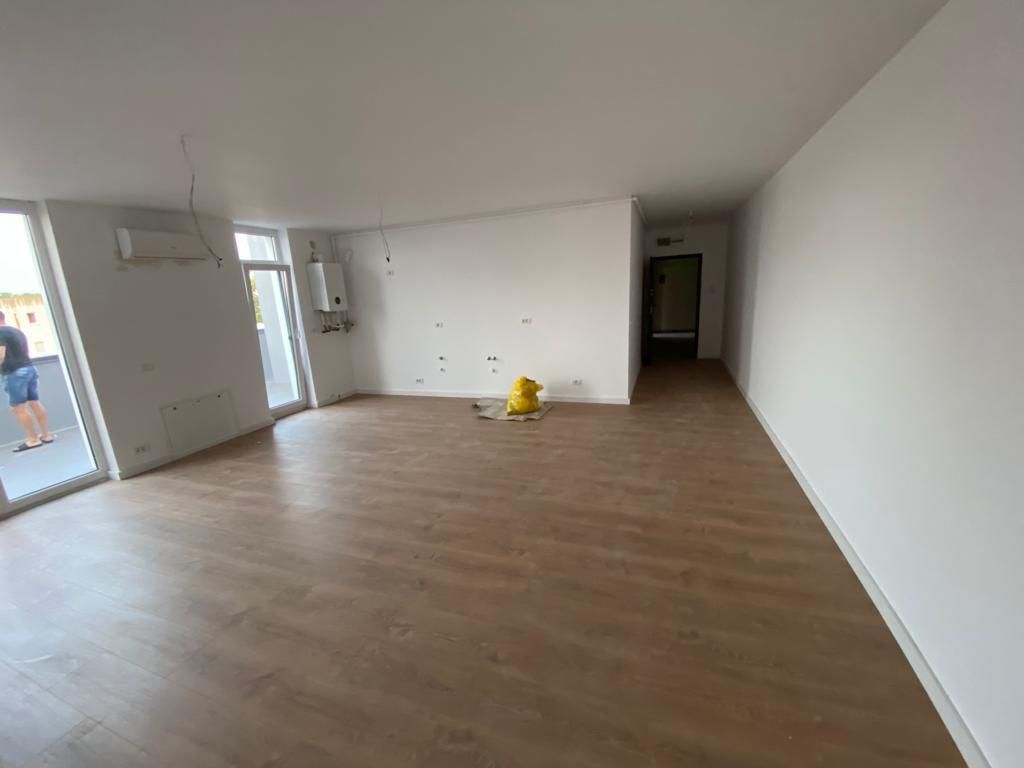Apartament bloc nou 4 camere - Poză 19