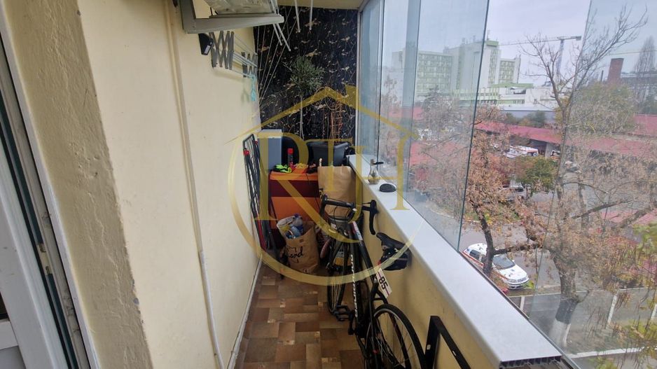 Vand apartament cu 4 camere in zona spitalul judetean,comision ,,0'' - Poză 19