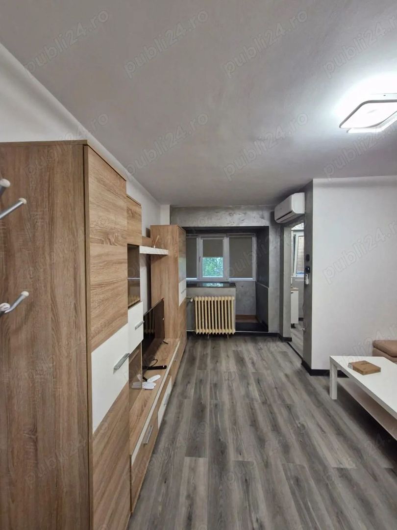 Garsonieră renovată 2025, parter, mobilată complet, zona Titan - Poză 2