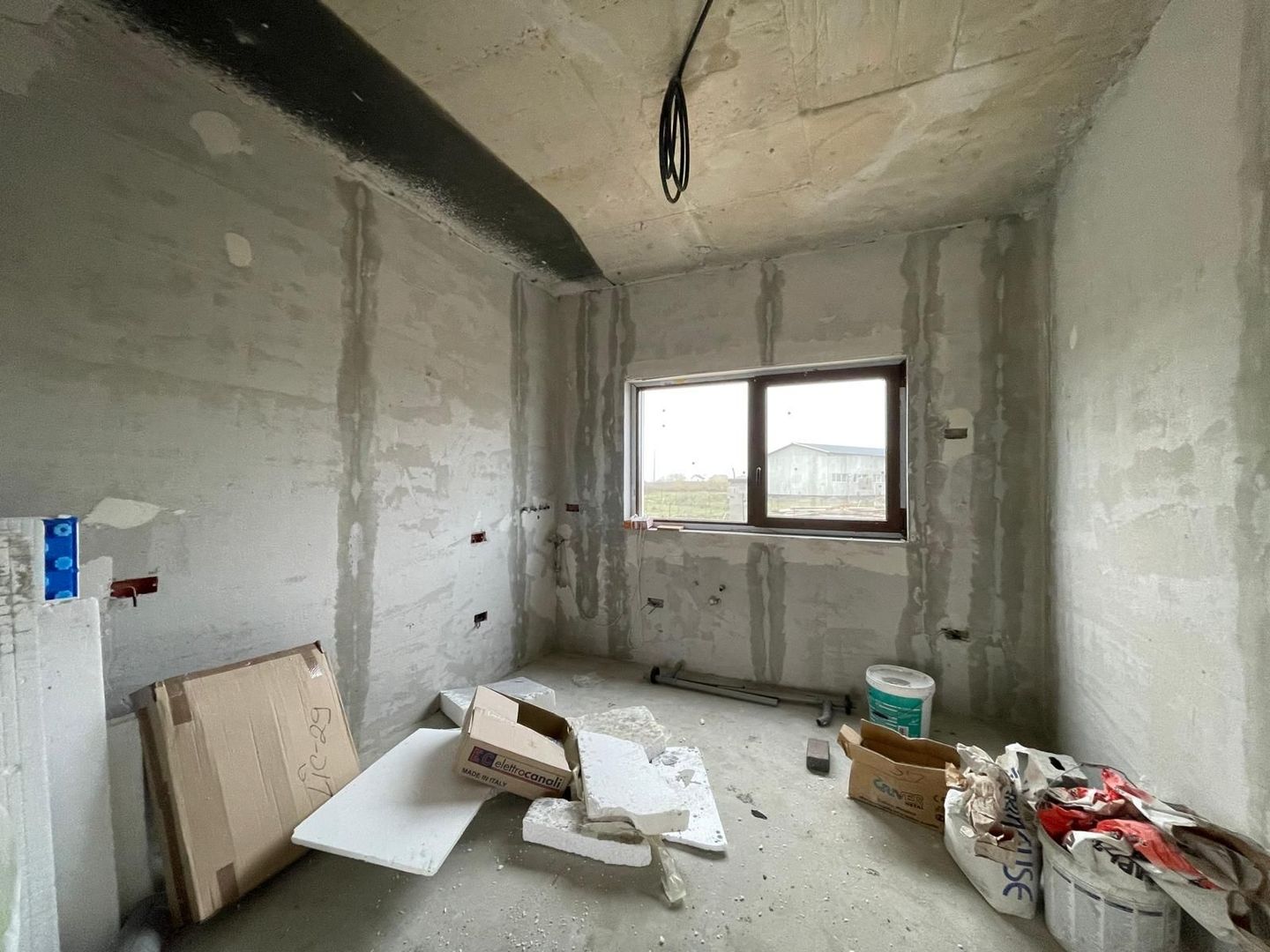 Duplex 3 dormitoare - 3 bai - Mosnita Noua - Poză 4