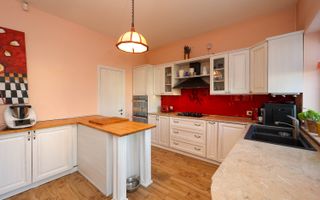 Rezervat/Zona Centrala/Casa Spatioasa/Mobilata Utilata - Poză 12