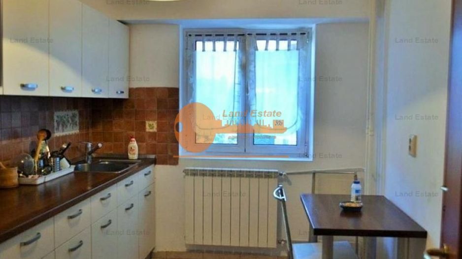 4 camere Piata Victorie - 100 mp - Poză 1