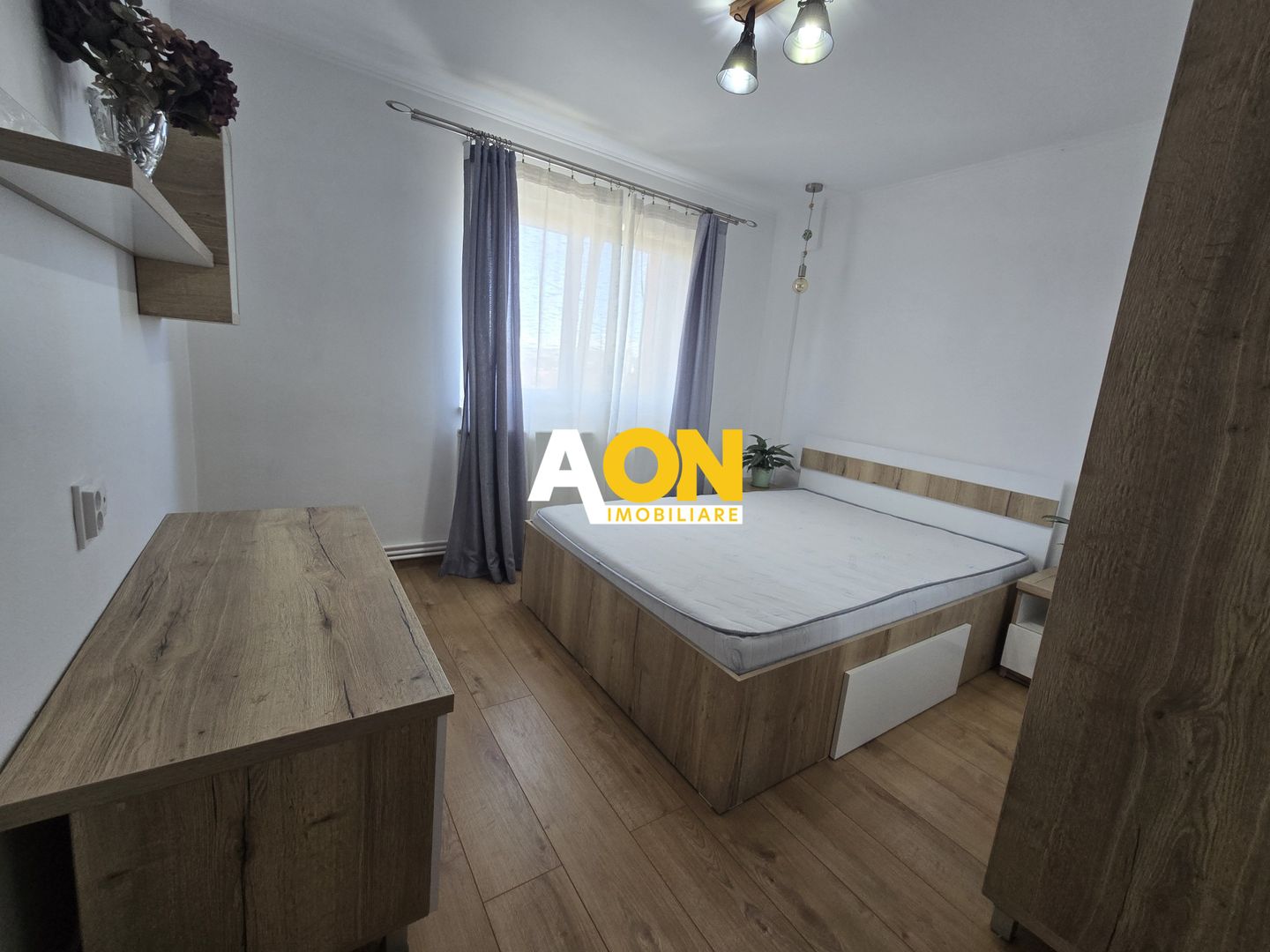 Apartament 2 Camere Decomandat Cetate, Complet Renovat si Mobilat - Poză 5