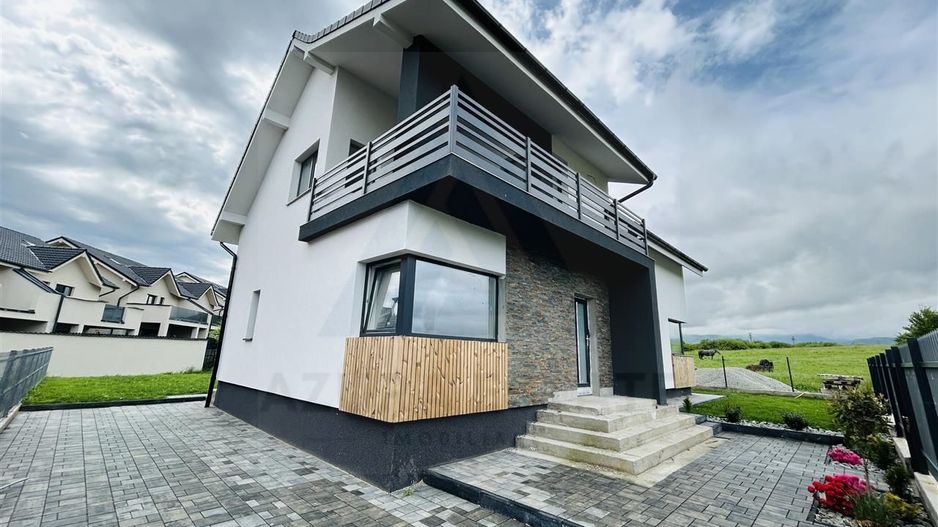 Casa intabulata premium finisata 5 camere curte 490 mp in Cristian - Poză 2