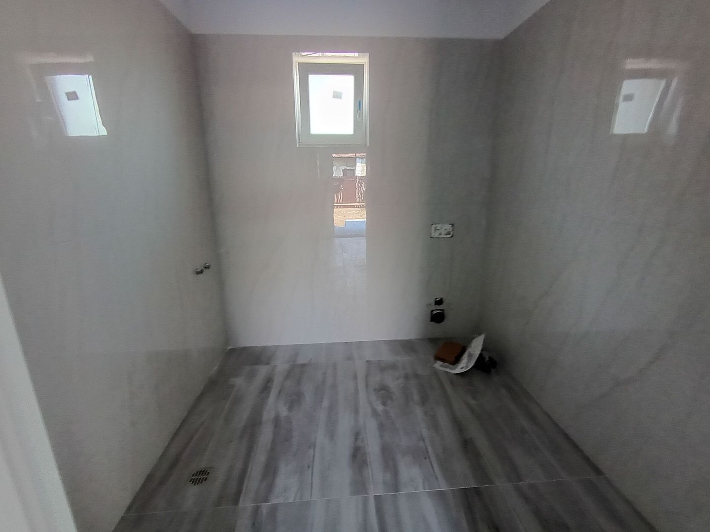 Sanandrei Casa Individuala Pe Parter, 3 Cam, Drum Asfaltat. Toate Utilitatiile - Poză 8