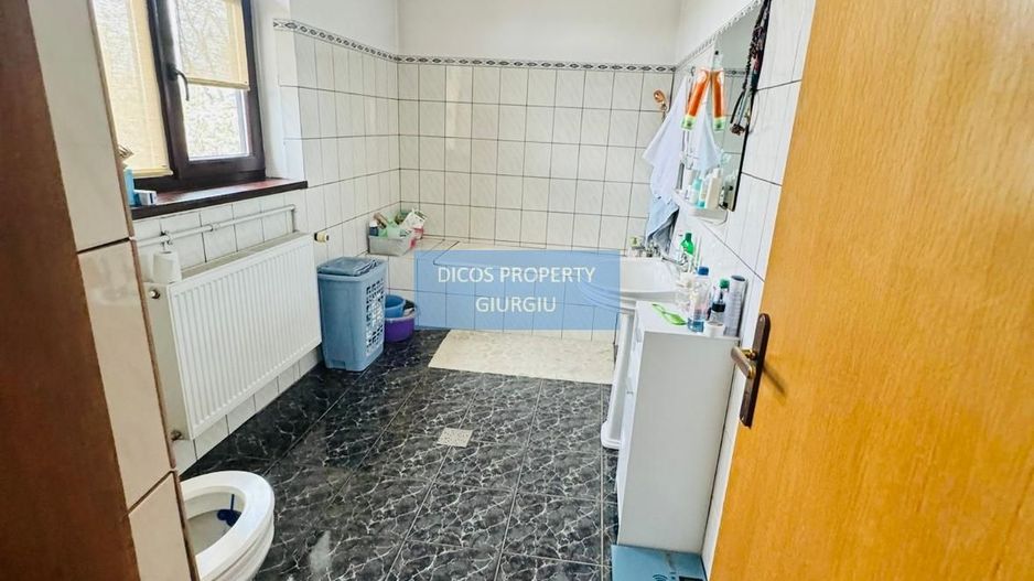 De vânzare – casă situată pe strada Nicolae Iorga - Poză 16
