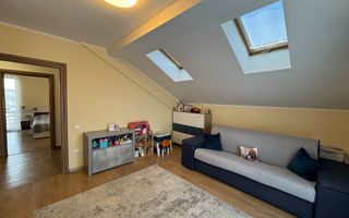 Apartament cu 2 camere in Sanpetru - Poză 4