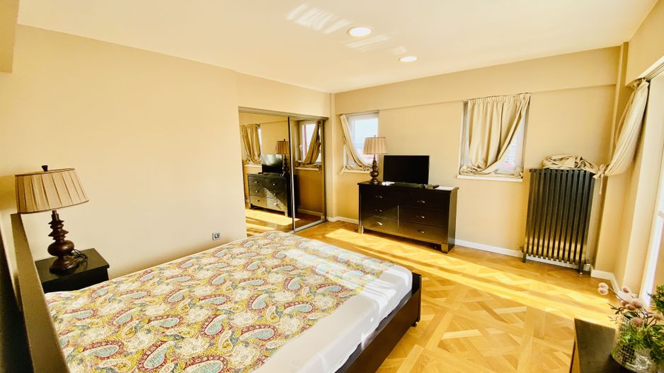 Penthouse confort lux,mobilat, utilat, garaj subteran, aer conditionat - Poză 16