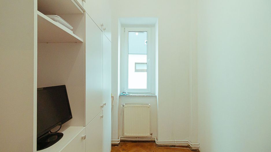 Ultracentral, apartament in casa, pretabil locuit si/sau birouri, pet friendly. - Poză 14