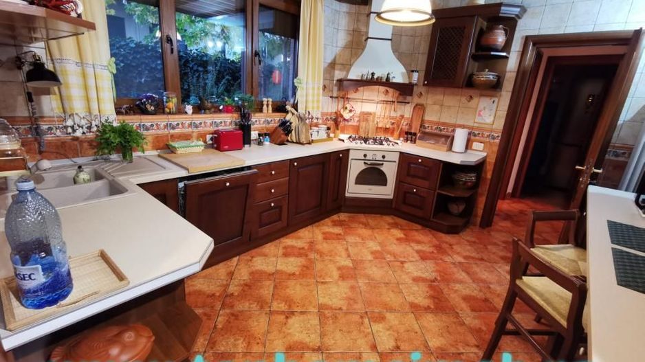 Vila P+1+M- Damaroaia- Jiului- Izbiceni- Comision 0% - Poză 10