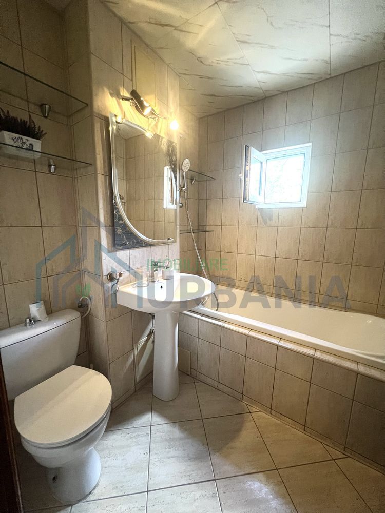 Apartament 3 camere de închiriat, Nicolina, cu loc de parcare disponibil - Poză 6