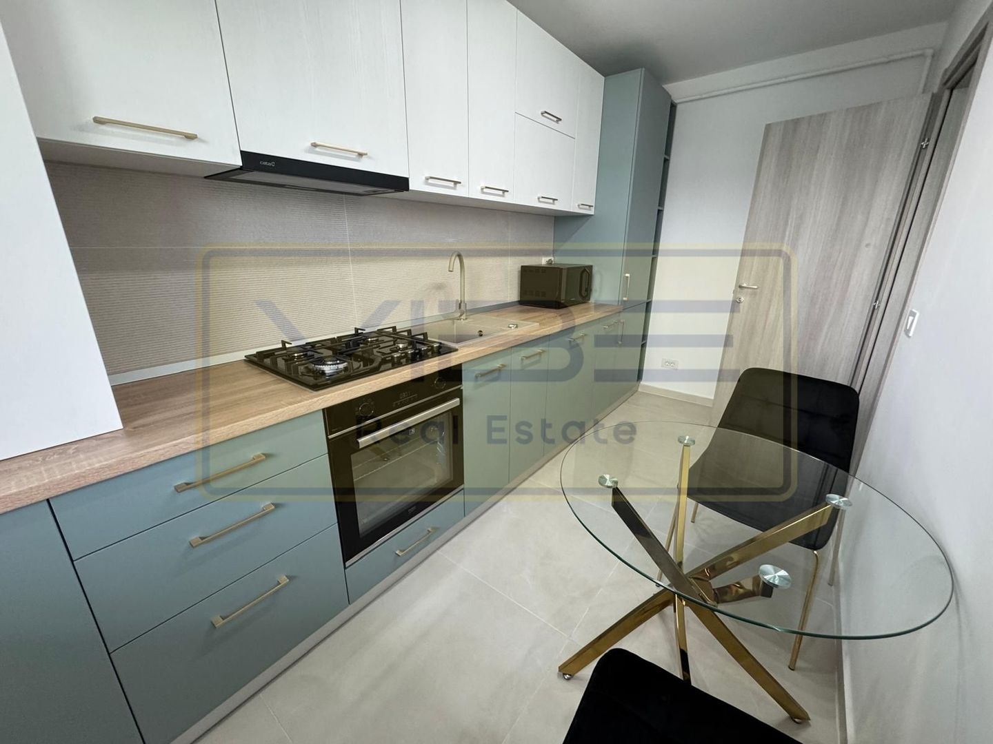 Apartament 1 camera cu parcare Bucium Mega Image - Poză 6