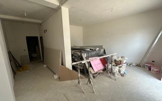Apartment bloc nou cu curte de 34 mp - Poză 2
