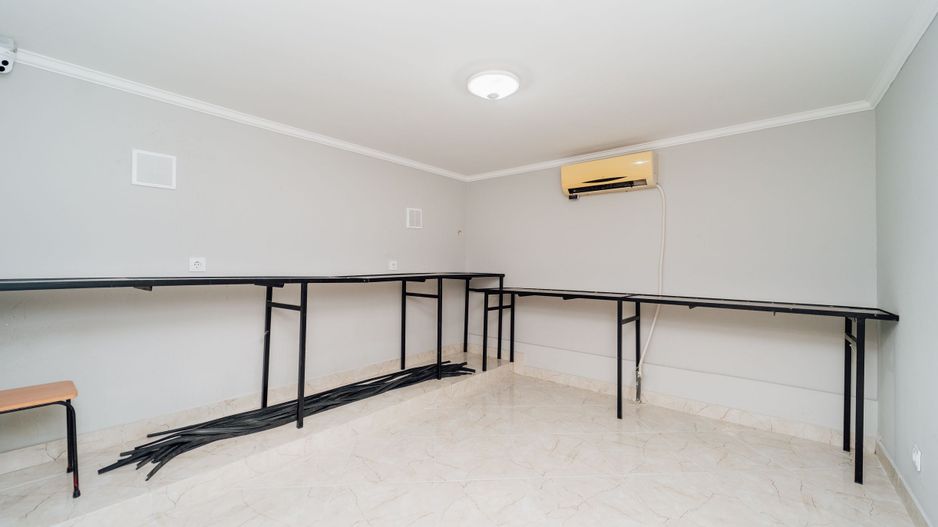 Spre chirie I Spațiu Comercial I 140 m2 I Buiucani I Prima linie - Poză 12