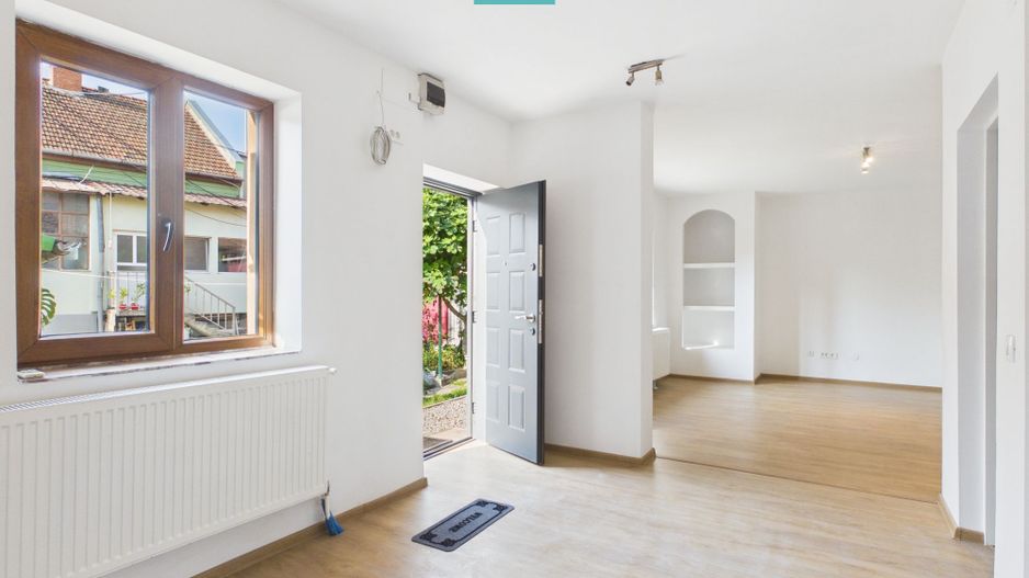 Casă renovată ultracentral | Str. Primăriei - Poză 7