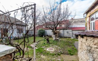 Apartament cu 3 Camere la Casă pe Strada I.L. Caragiale, Arad - Poză 9