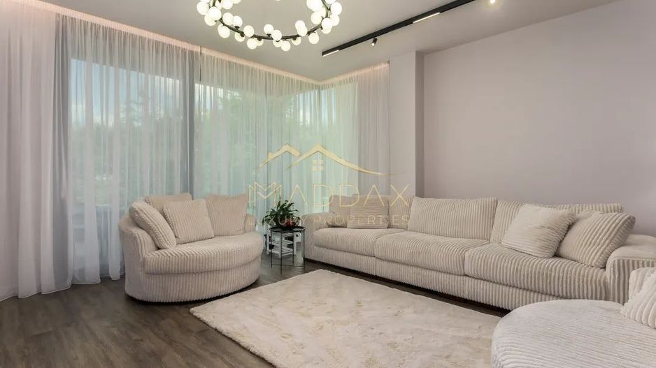 Vilă de închiriat în Voluntari // piscină privată și design modern - Poză 2