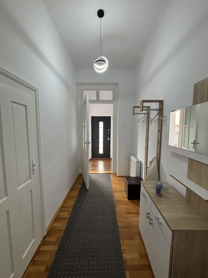 Vilă de închiriat zona Parvan - Poză 31