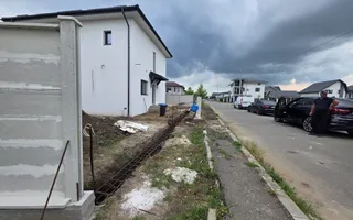 Vilă individuală în Tunari – 5 camere, curte privată - Poză 33
