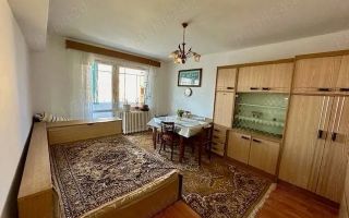 Vand apartament 3 camere, etaj 3 - Poză 2