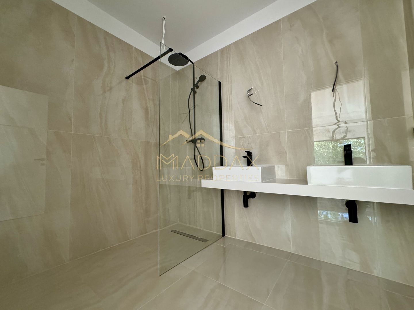 Vila cu 5 camere  *366mp* / Curte privată + piscina*315mp*/ Pipera - Lake View - Poză 44