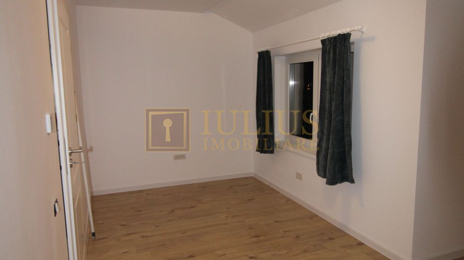 Casa parter + etaj, 3 camere 2 bai terasa gradina gazon prima inchiriere - Poză 14