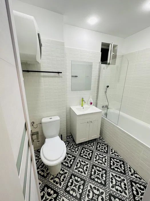 APARTAMENT 3 CAMERE 1 MAI | METROU - Poză 6