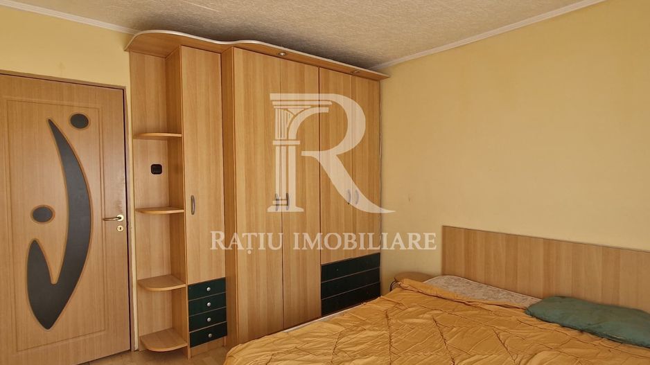 Apartament cu 3 camere de vanzare | Zona Nufarul | Oradea | - Poză 9