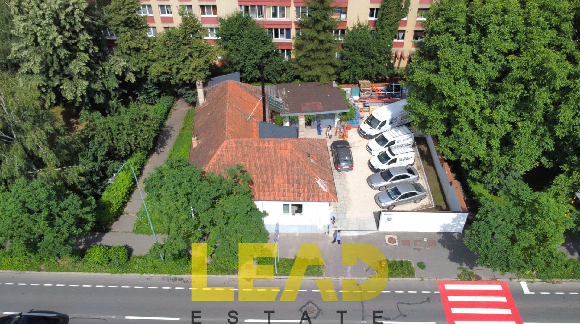 Casa renovata complet! 210 mp utili pe teren de 548 mp! - Poză 2