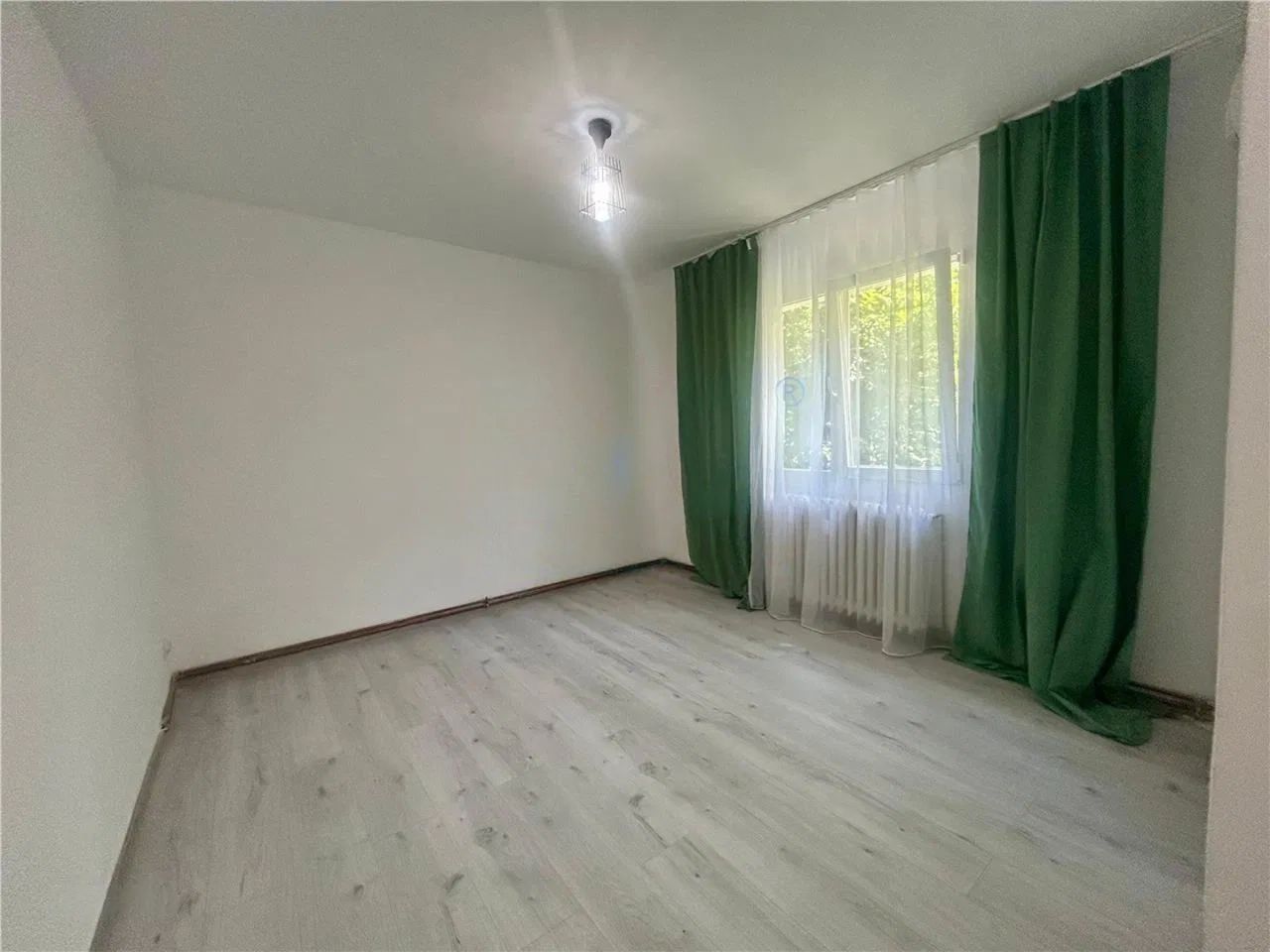 Apartament 3 camere Dec 60 mp Tatarasi fara risc seismic 122500 euro - Poză 1