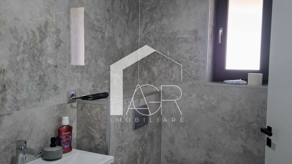 Vila cu 5 camere de vanzare, Strejnicu - Poză 24