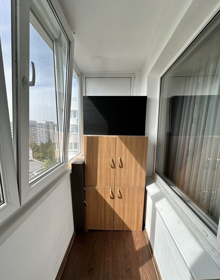 De vânzare: garsonieră renovată - Gorjului - metrou - Vedere spate - Poză 12