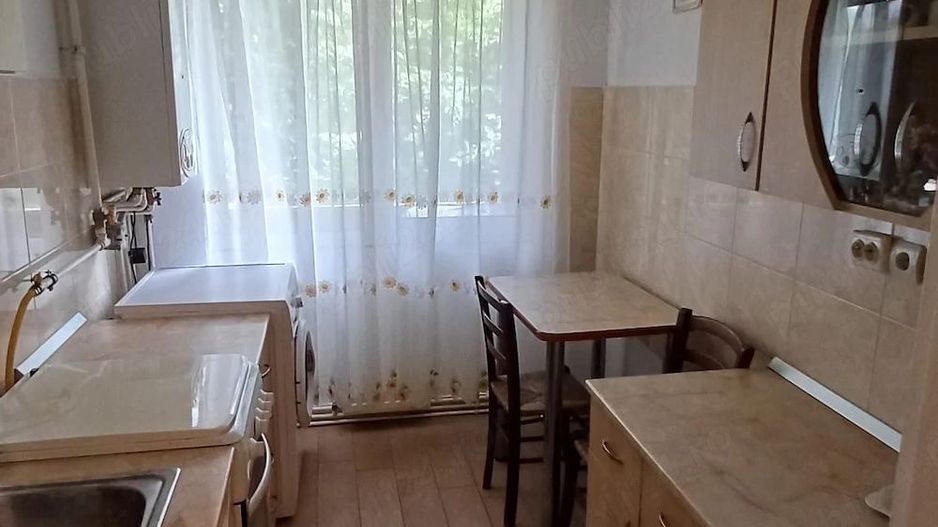 BRASADAS vinde ap 2 cam etaj 2 in Micro 14. - Poză 1