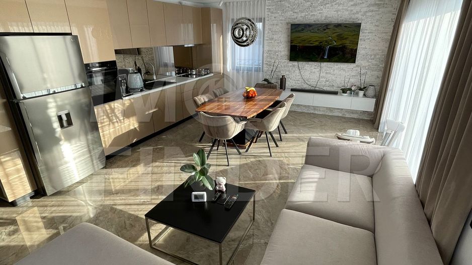 Vanzare Penthouse cu 3 camere, terasa, finisat lux, zona Donath - Poză 6