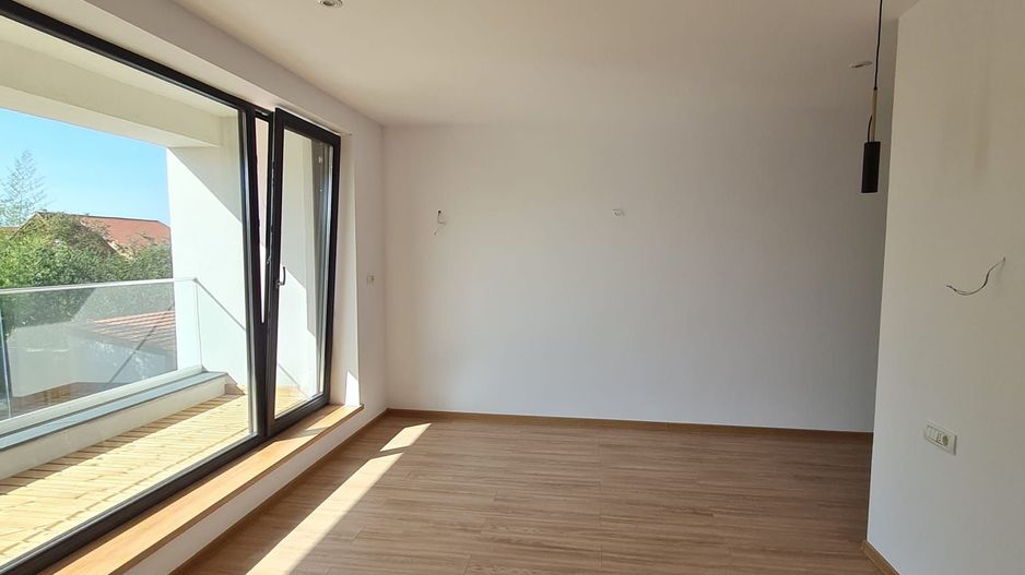 Minimalist în Timișoara - Poză 7