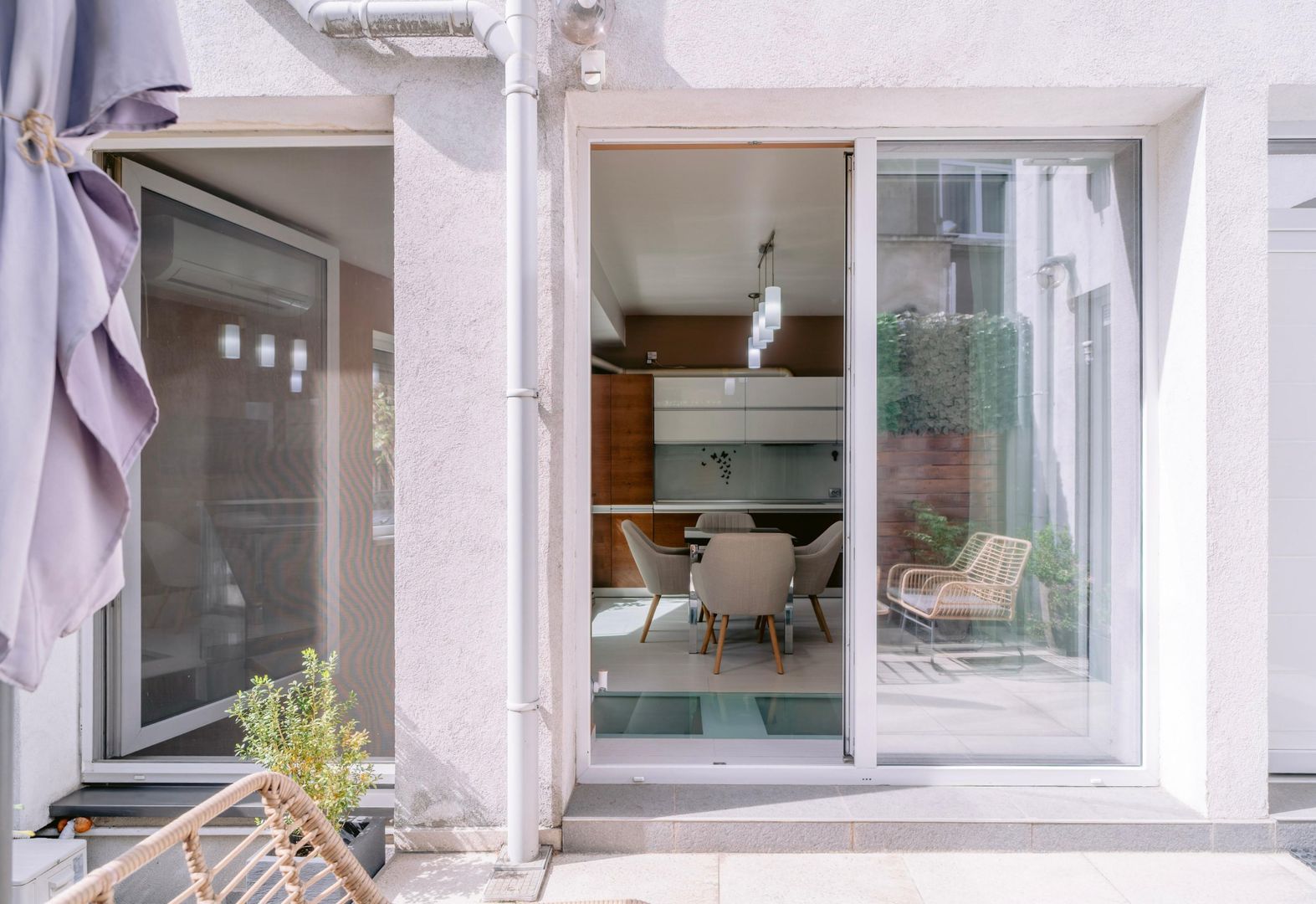 CASA DEOSEBITA IN ZONA REZIDENTIALA - PLANTELOR - MANTULEASA - ARMENEASCA - Poză 5