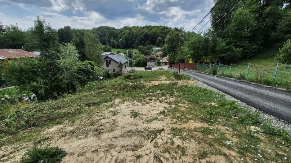 Teren intravilan-935 mp-dubla deschidere, Breaza-Valea Tarsei - Poză 6