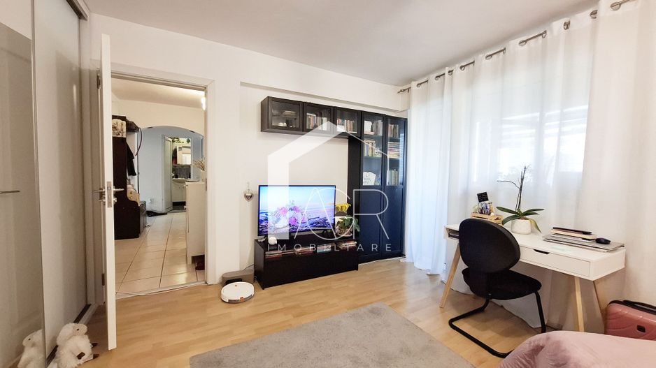Apartament cu 3 camere, ultracentral - Poză 2