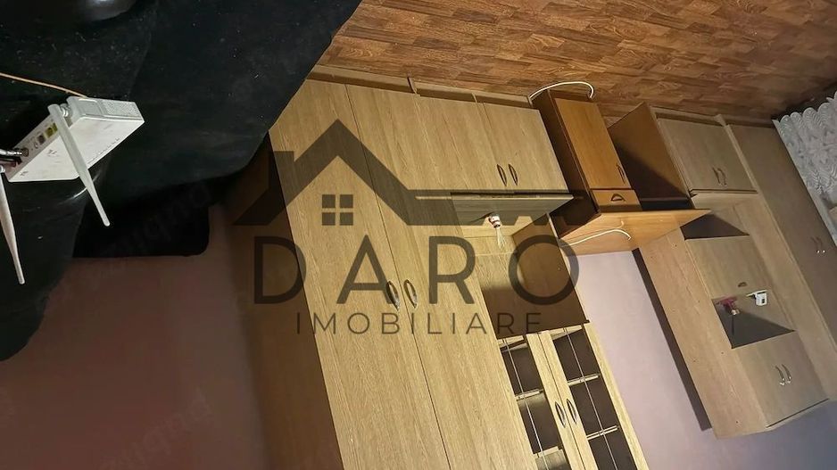 De vanzare apartament cu 2 camere - Poză 4