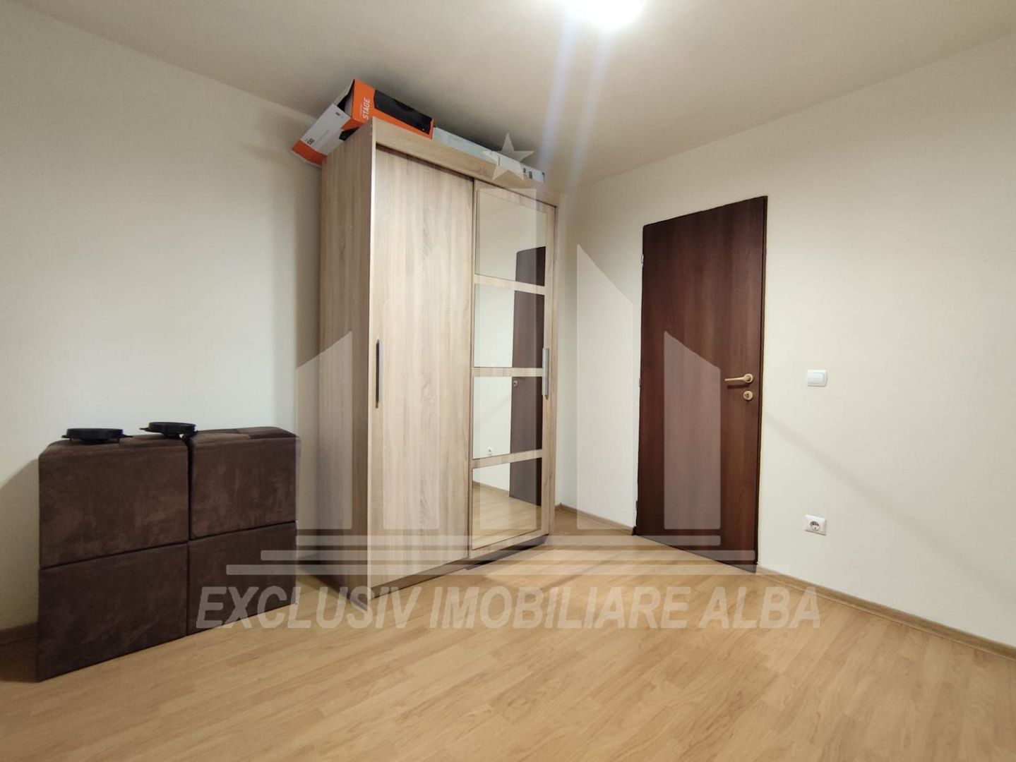Apartament cu 3 camere de vanzare, Cetate - Poză 6