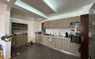 Apartament Elegant de Închiriat – 5 Camere/ 3 Băi, *Arcul de Triumf* - Poză 21