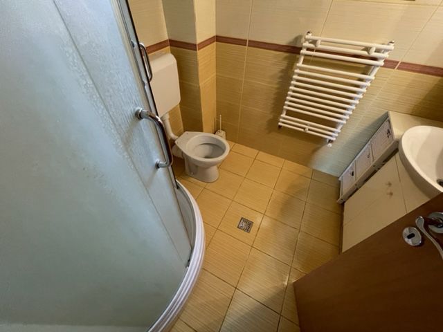 Pretabila pentru doua familii - Poză 8