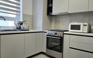 Zona Linistita Coresi Grandis Residence Camere - Poză 3