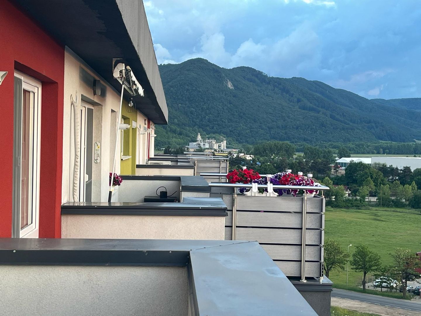 3 camere tip Penthouse | Parcare și Boxă | Priveliște spectaculoasă - Poză 8