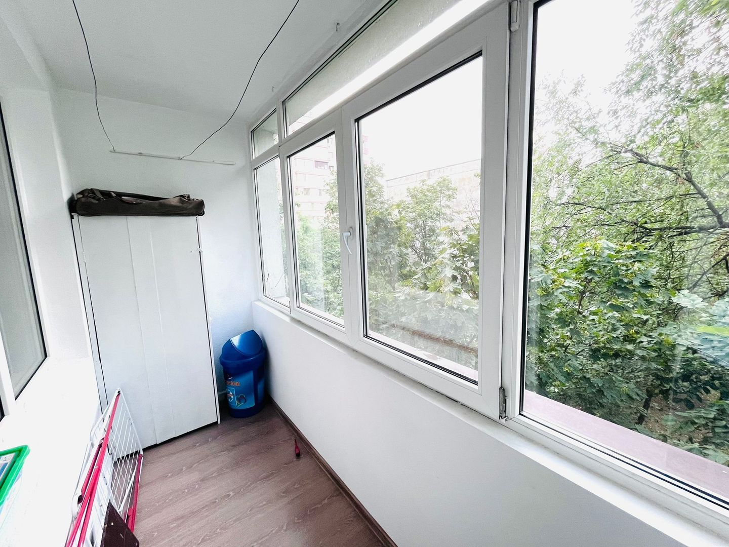 APARTAMENT 3 CAMERE DECOMANDAT SU 63MP ETAJ 3/4 DRUMUL TABEREI - Poză 12