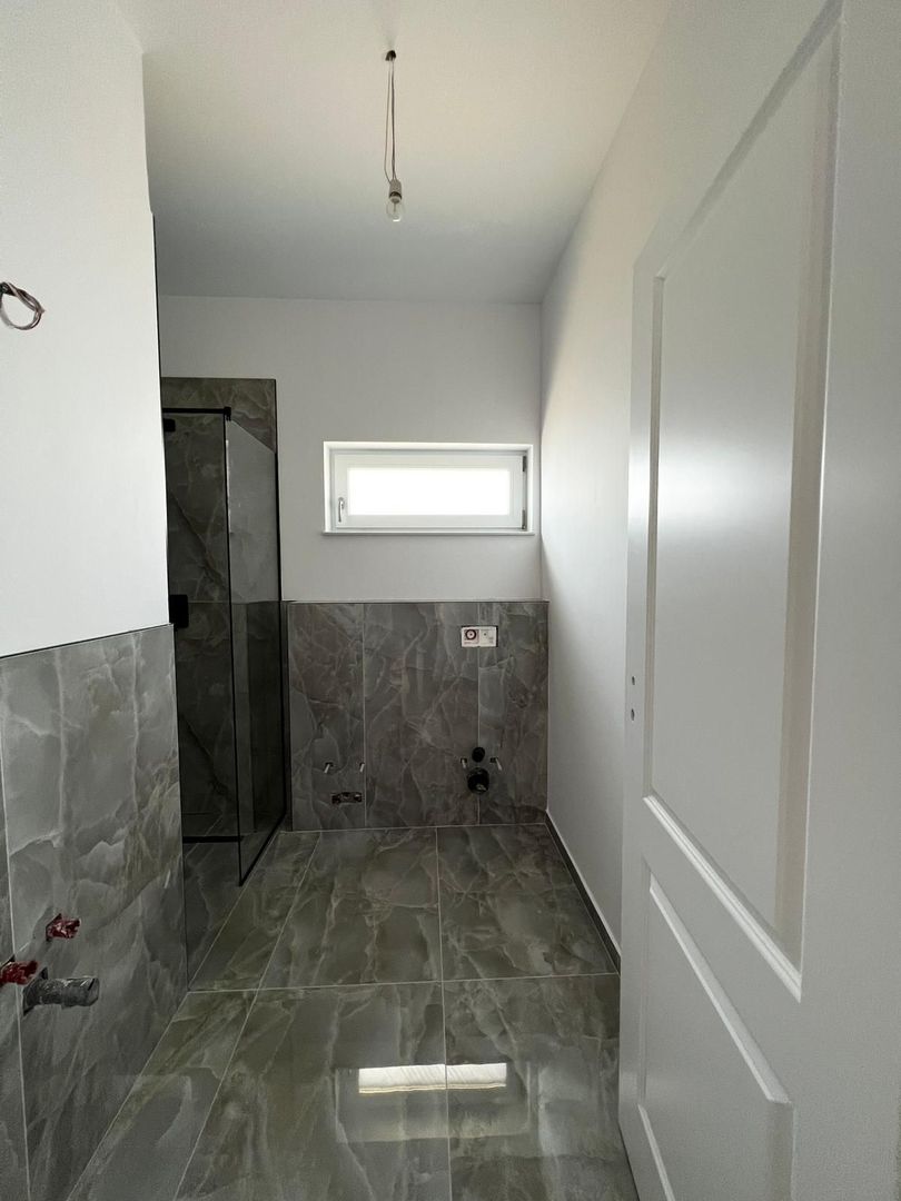 Duplex Lux, 4 dormitoare, finisaje premium. Ghiroda. - Poză 11