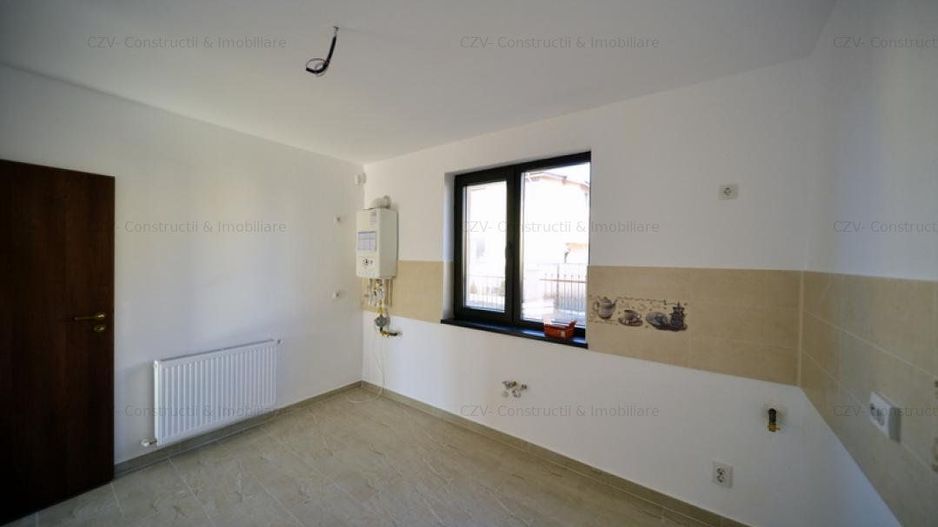 Predare la Cheie, Curte Amenajata, Toate Utilitatile in Uz - Poză 9